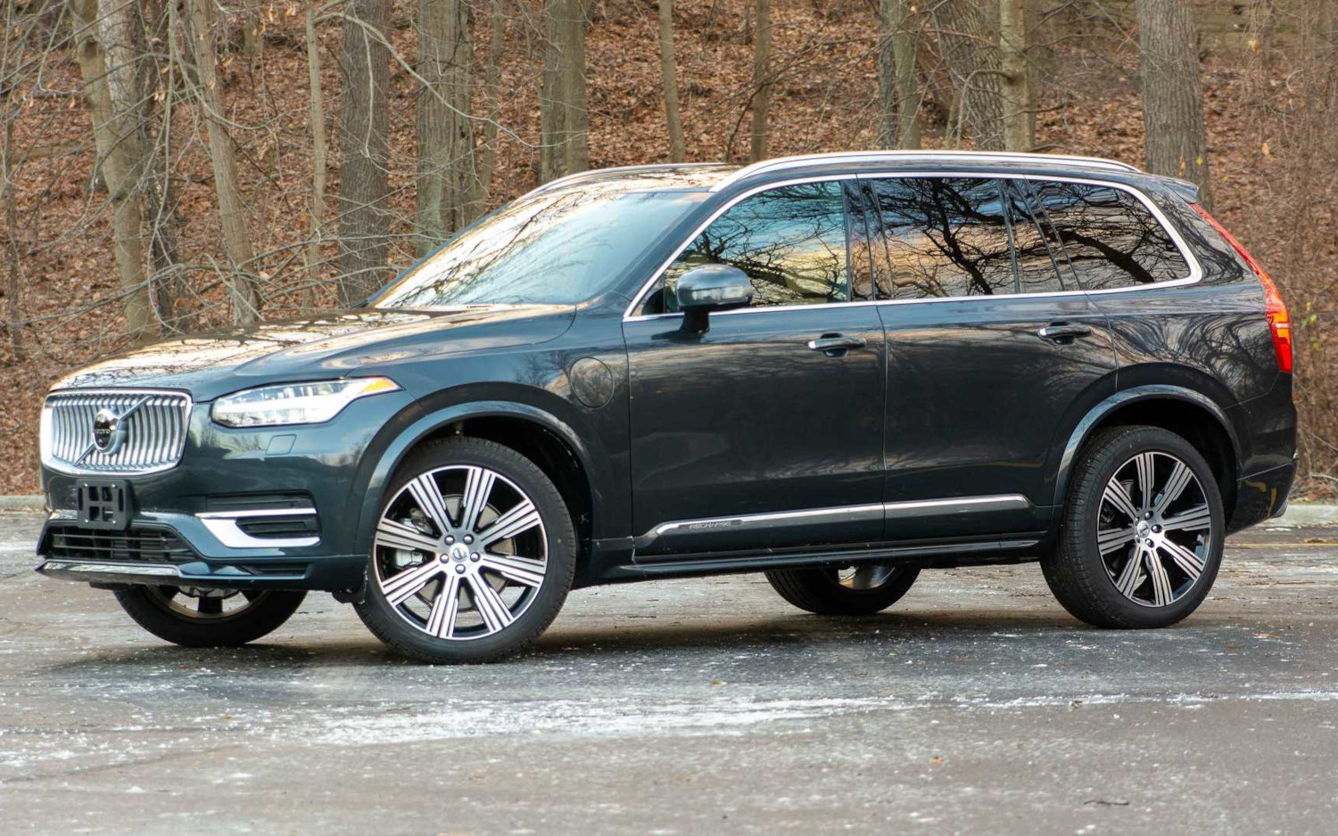 2019 volvo xc60 recharge plug in hybrid t8 r design review